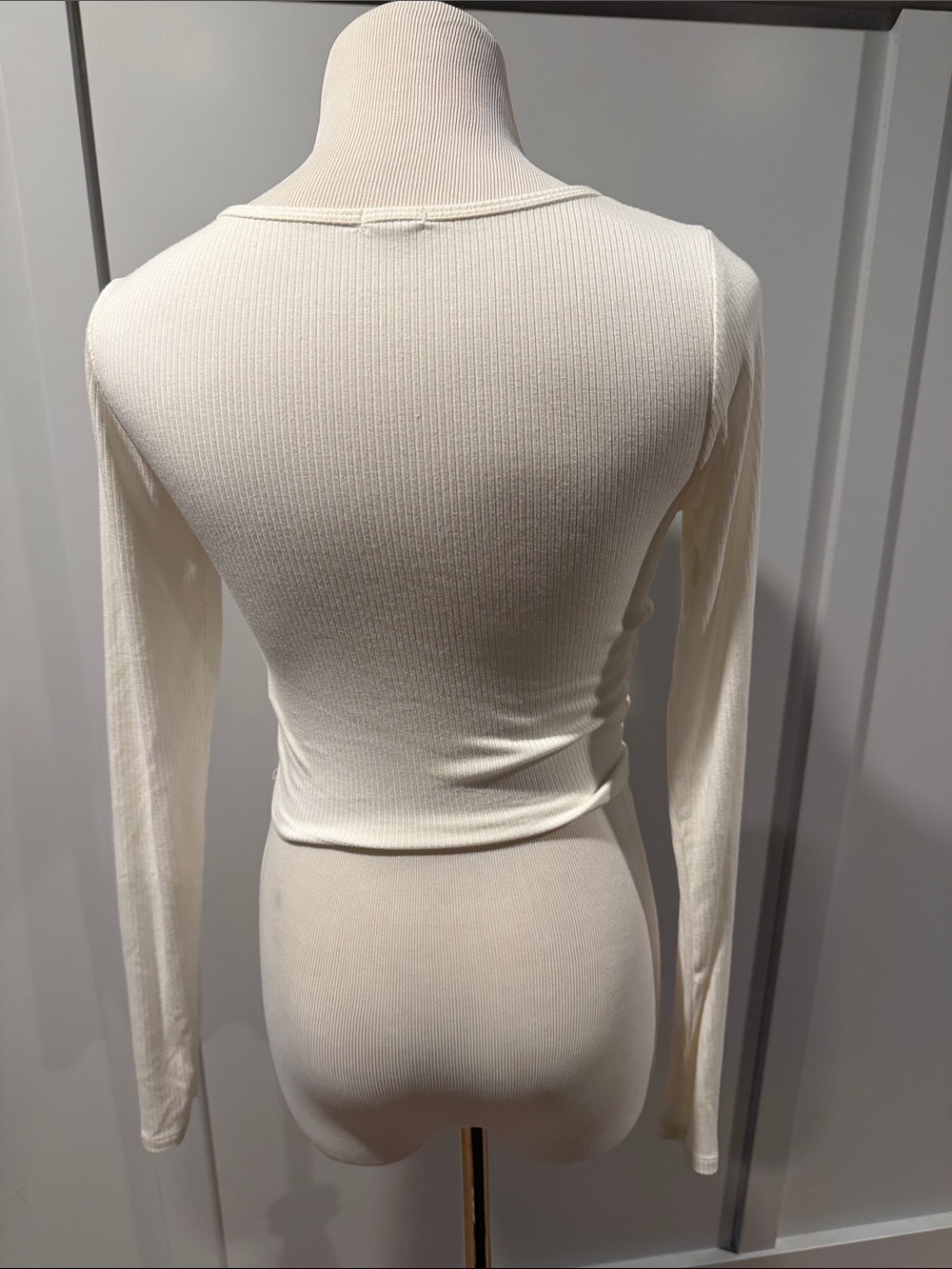 Garage Ribbed Tank Top - Picture 3 of 4